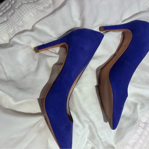 Kurt Geiger Blue Heeled Elegance - Picture 2 of 4